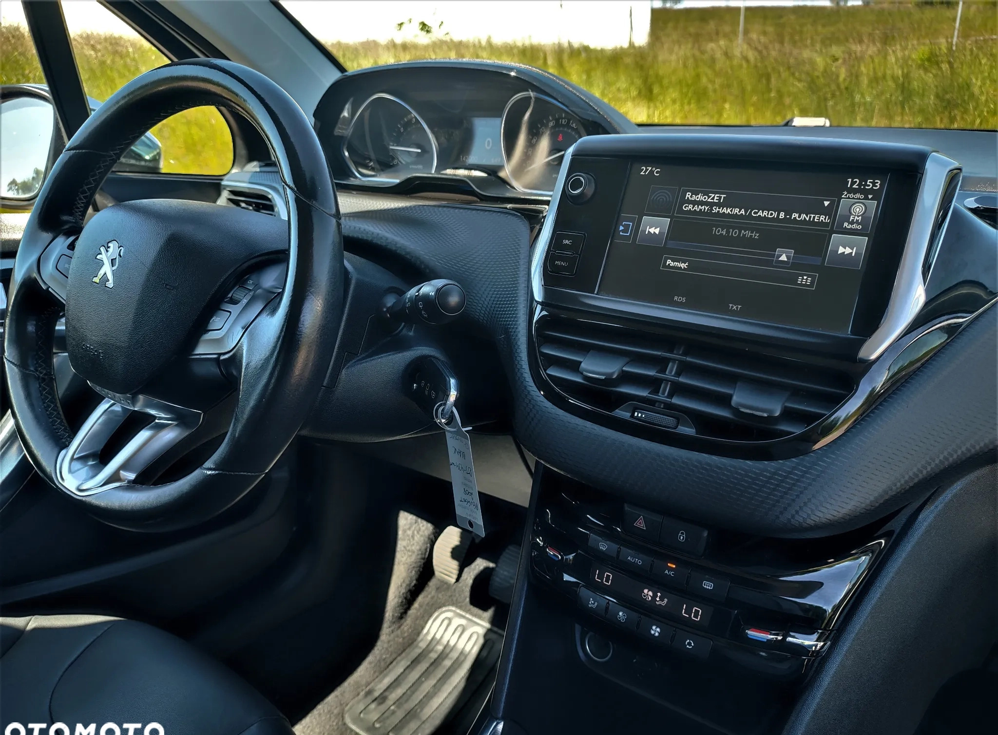 Peugeot 2008 cena 36900 przebieg: 141000, rok produkcji 2014 z Przedecz małe 562